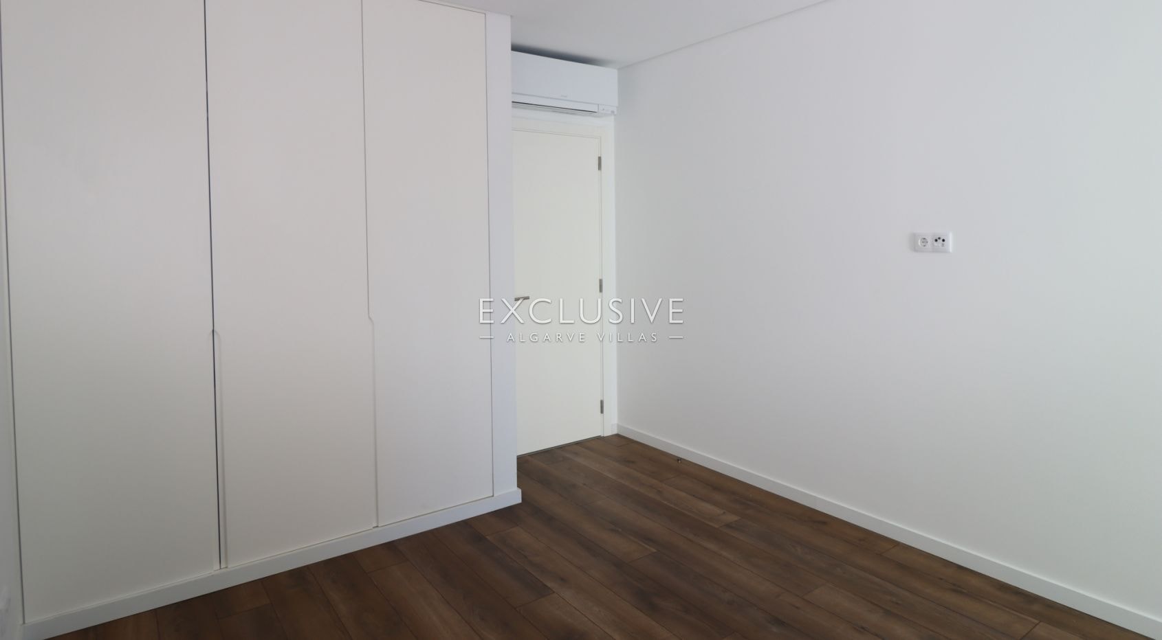 Modern 3 Bedroom Apartment in Vilamoura, Close to the Marina and Golf Courses