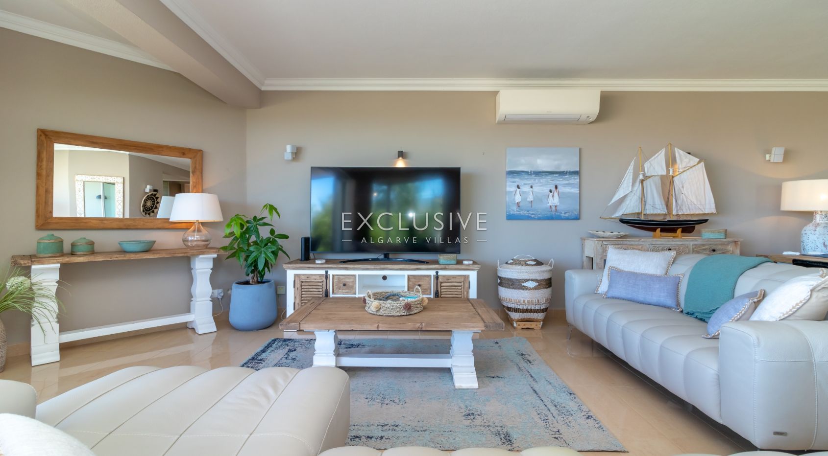 3 bedroom apartment in Ferragudo, Algarve