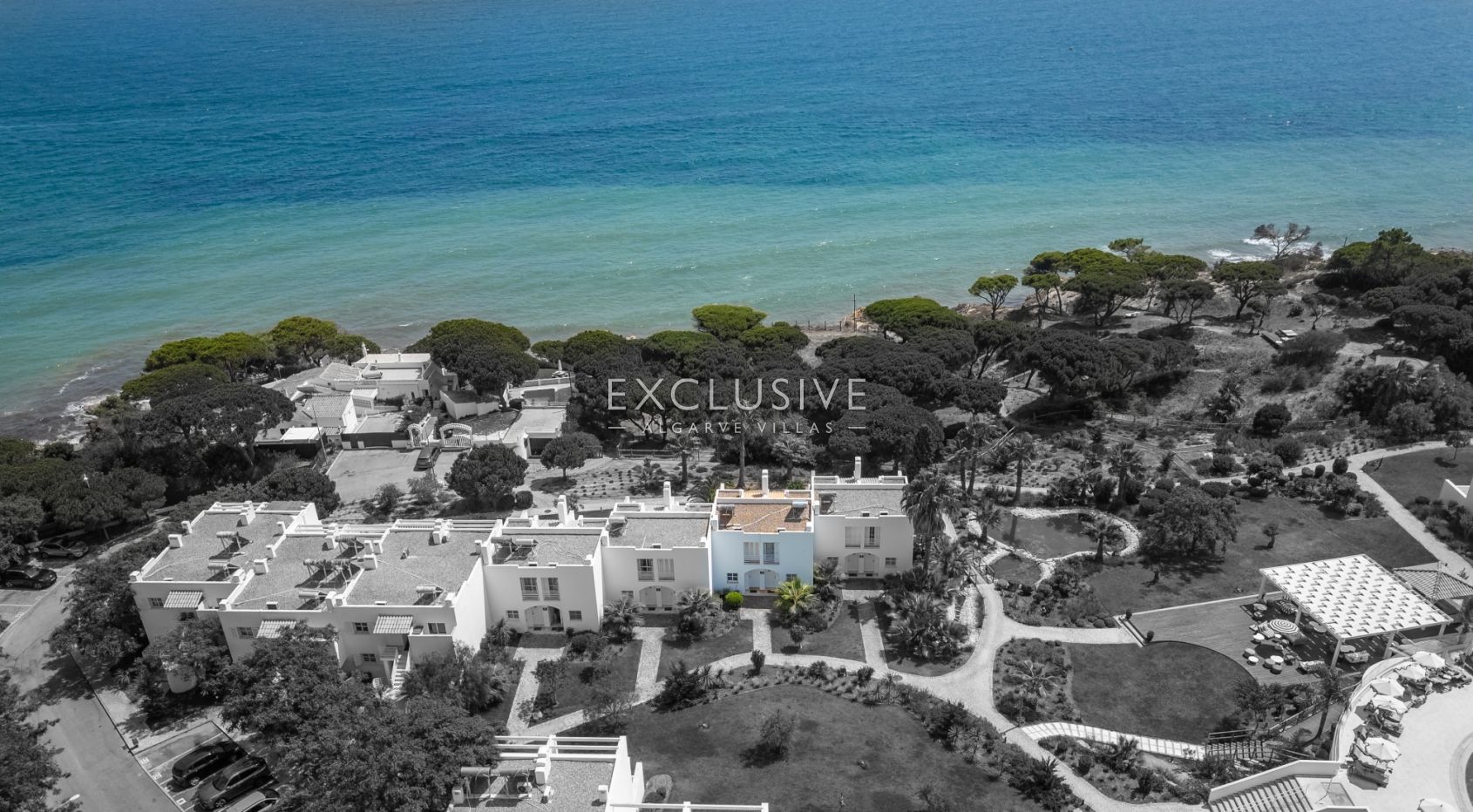 Ocean front townhouse in Albufeira with Sea Views & Resort Facilities