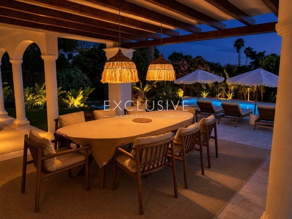 Luxury Renovated 4 Bedroom Villa with Pool in Carvoeiro, Algarve