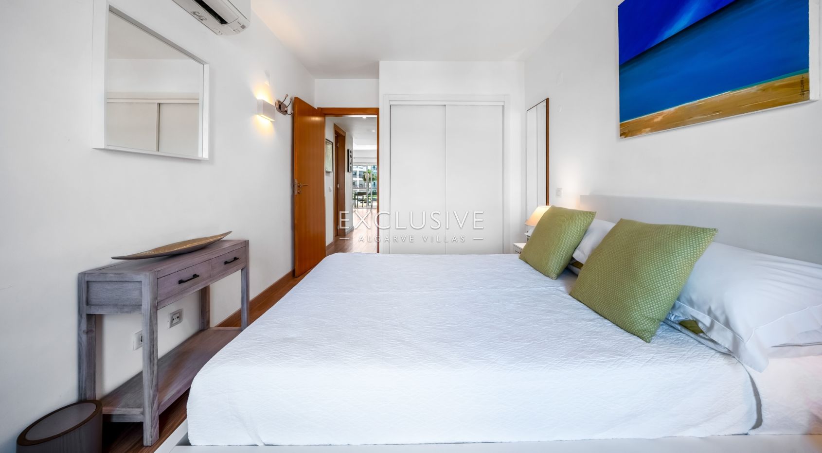 Beautifully Renovated 2 Bedroom Apartment in Dom Manuel, Lagos Marina