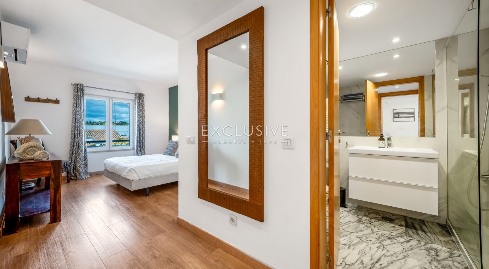 Beautifully Renovated 2 Bedroom Apartment in Dom Manuel, Lagos Marina