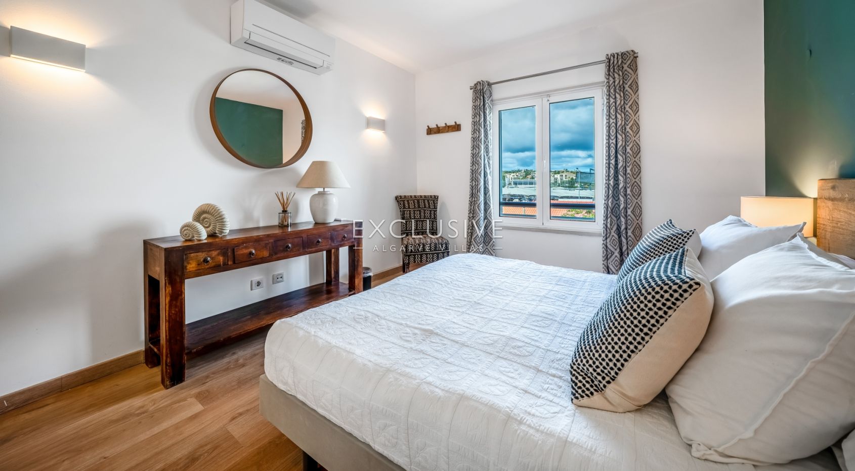 Beautifully Renovated 2 Bedroom Apartment in Dom Manuel, Lagos Marina
