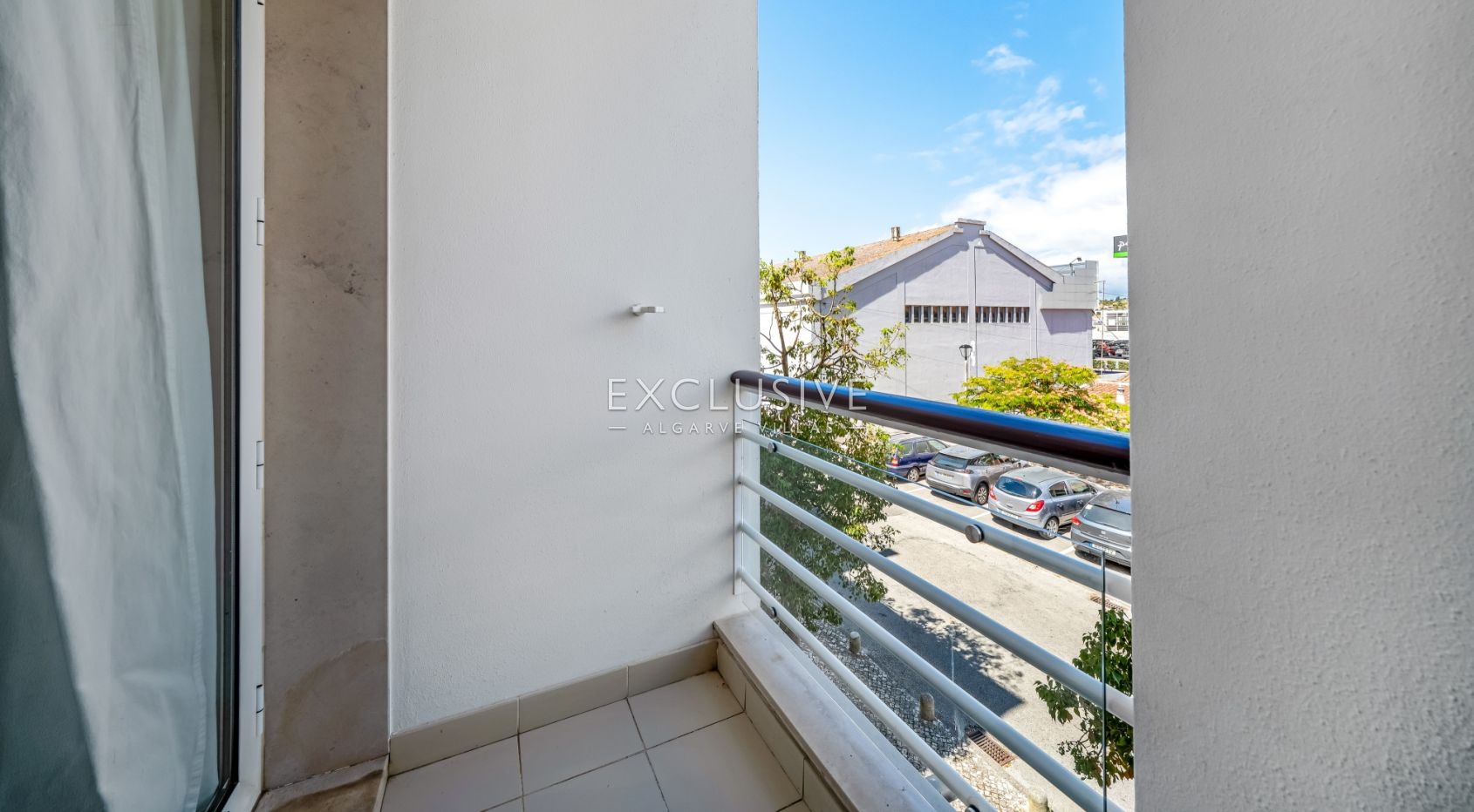 Beautifully Renovated 2 Bedroom Apartment in Dom Manuel, Lagos Marina