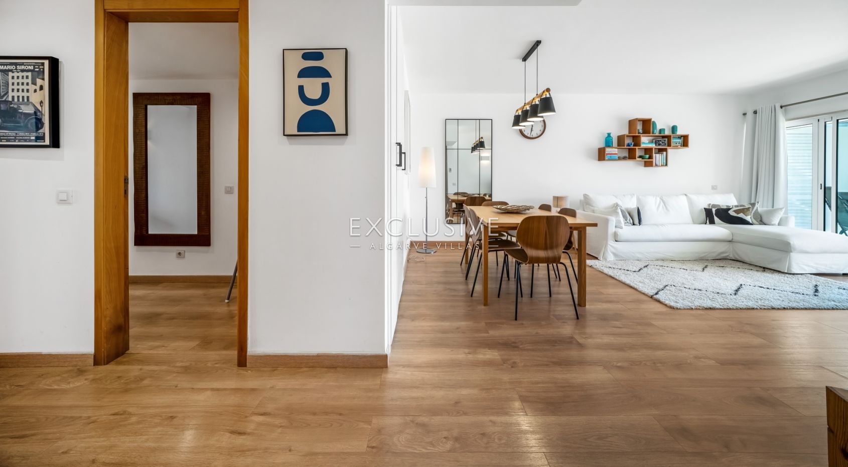 Beautifully Renovated 2 Bedroom Apartment in Dom Manuel, Lagos Marina