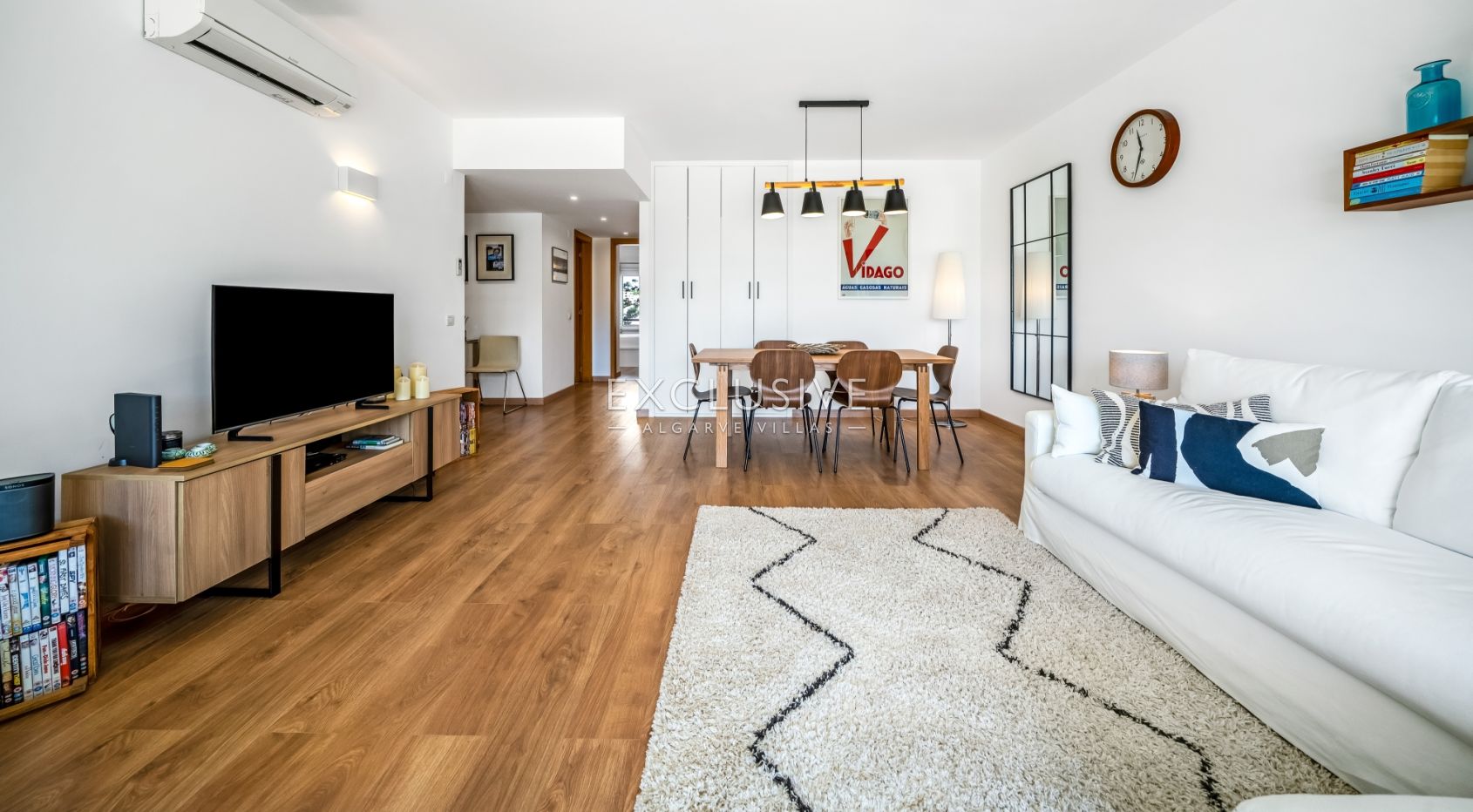 Beautifully Renovated 2 Bedroom Apartment in Dom Manuel, Lagos Marina