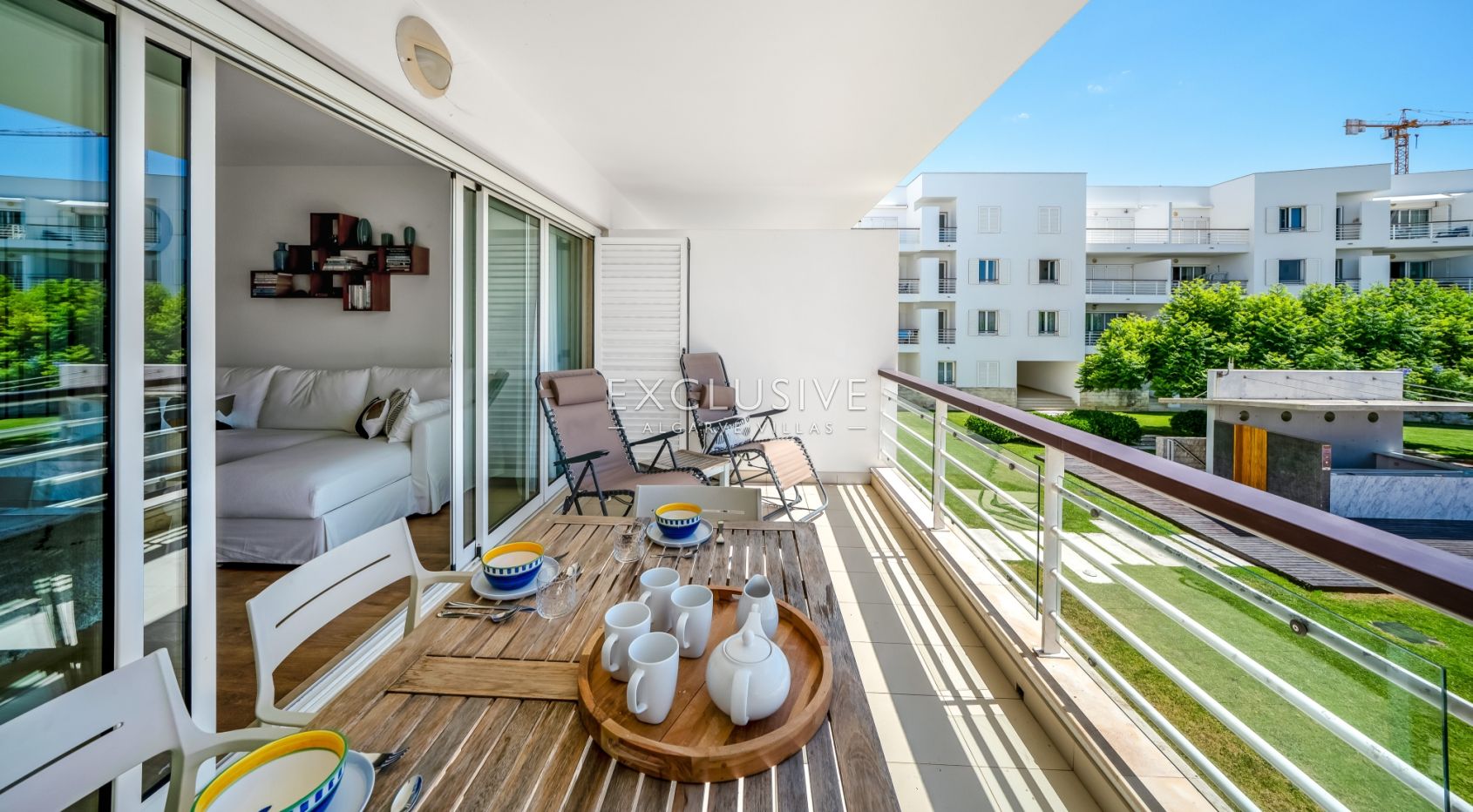 Beautifully Renovated 2 Bedroom Apartment in Dom Manuel, Lagos Marina