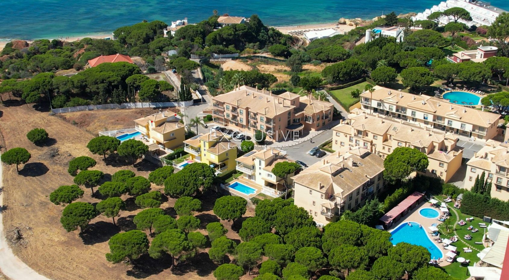 Sea View Villa in Santa Eulália, Walking Distance to the Beach, Albufeira