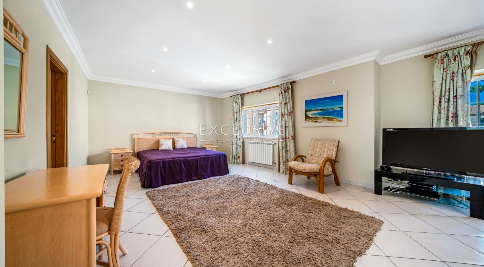Sea View Villa in Santa Eulália, Walking Distance to the Beach, Albufeira