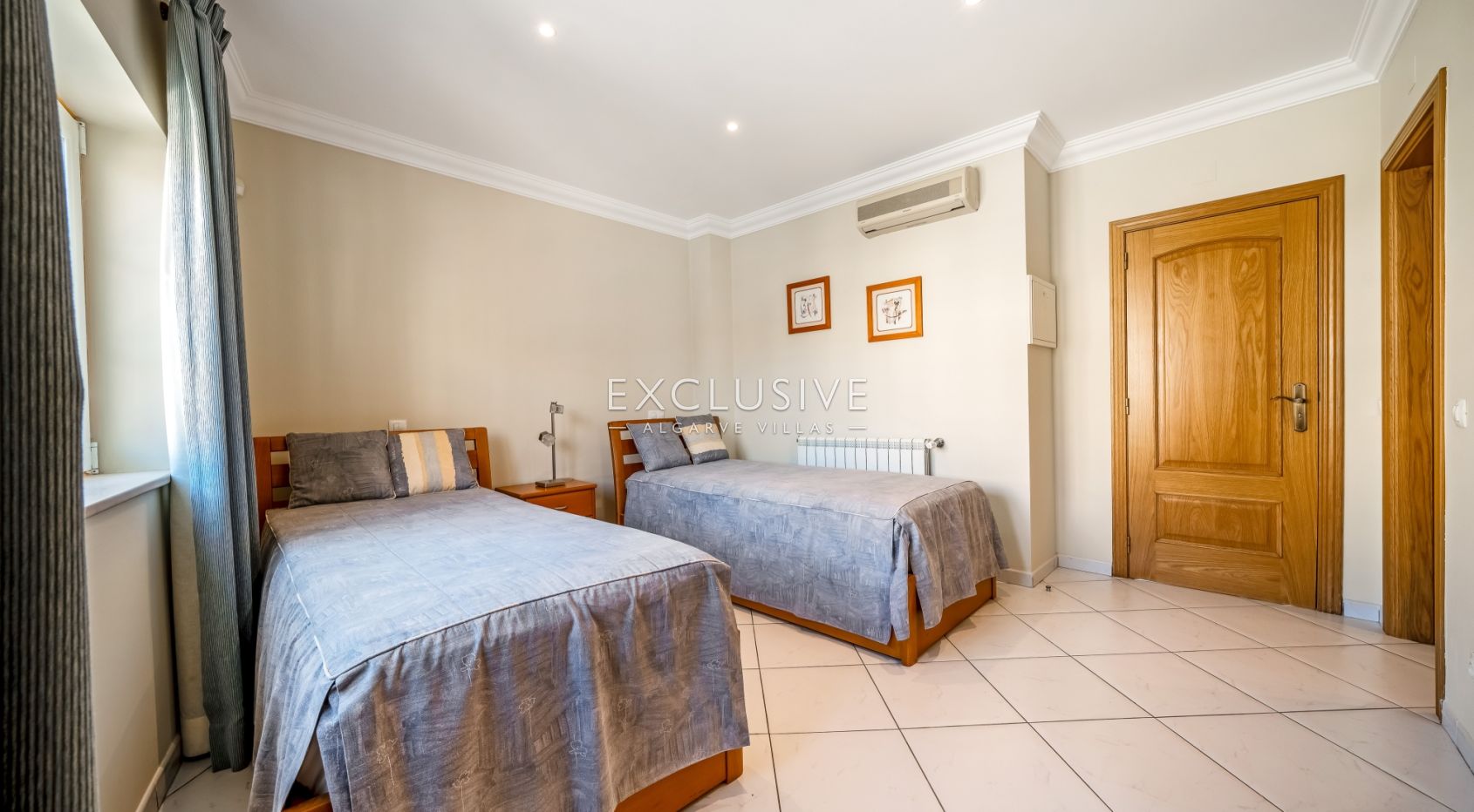 Sea View Villa in Santa Eulália, Walking Distance to the Beach, Albufeira