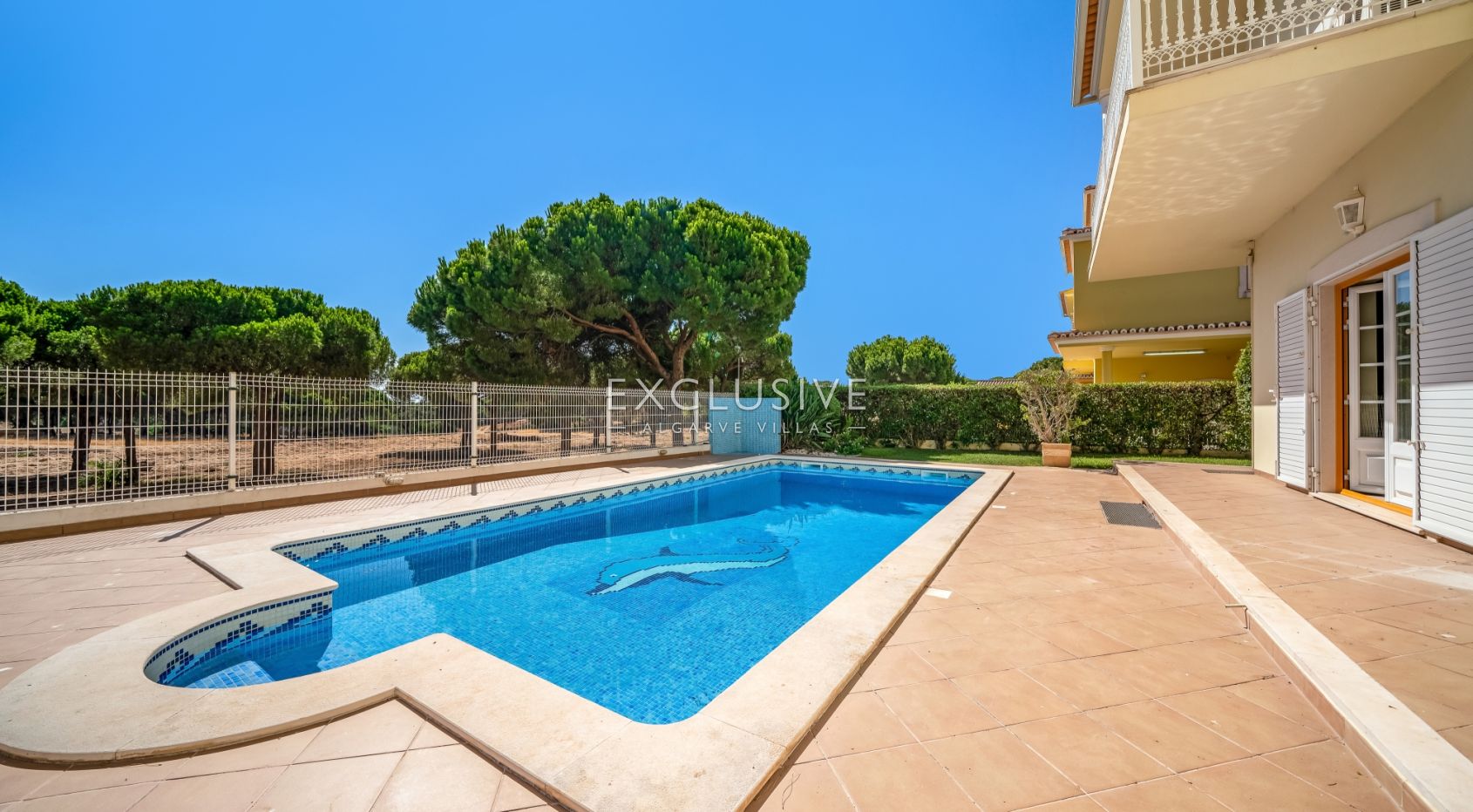 Sea View Villa in Santa Eulália, Walking Distance to the Beach, Albufeira