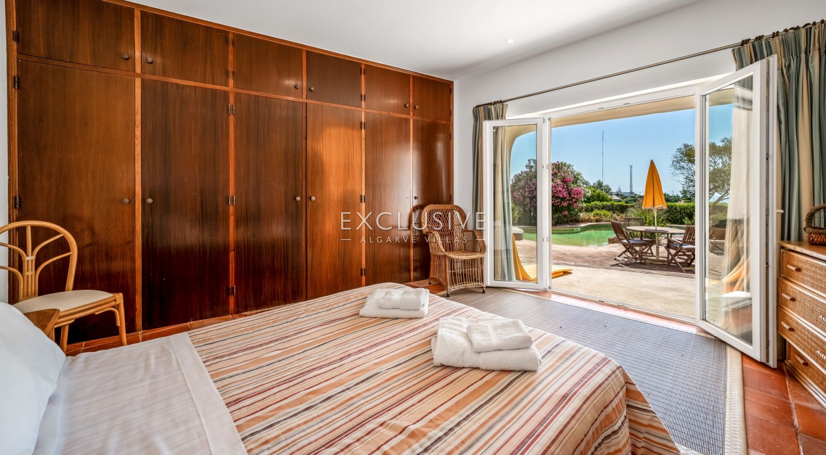 Renovation Villa with Sea Views in Falfeira, Lagos