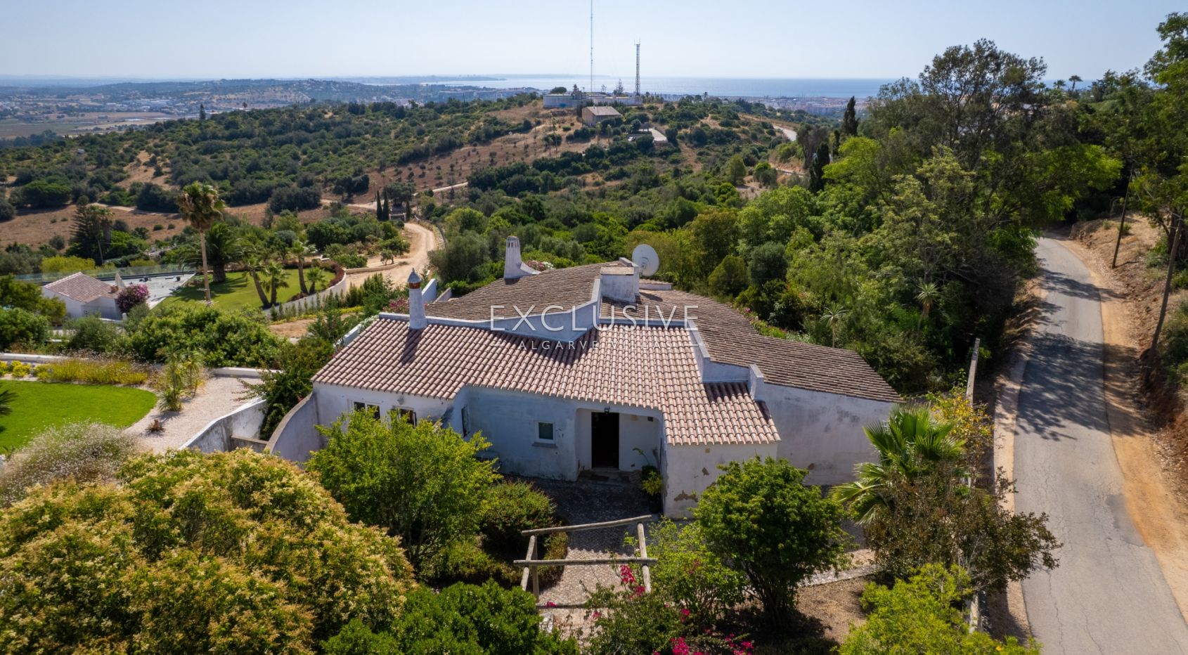 Renovation Villa with Sea Views in Falfeira, Lagos