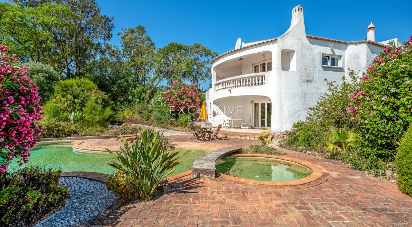 Renovation Villa with Sea Views in Falfeira, Lagos