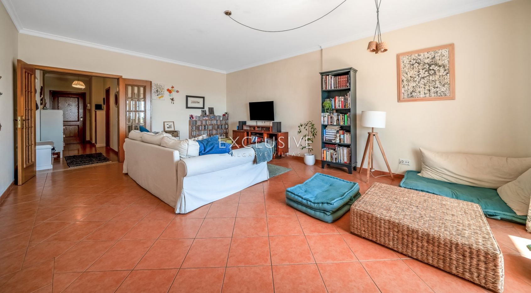 3 Bed Sea View Apartment in Lagos, Algarve with Garage & Lift