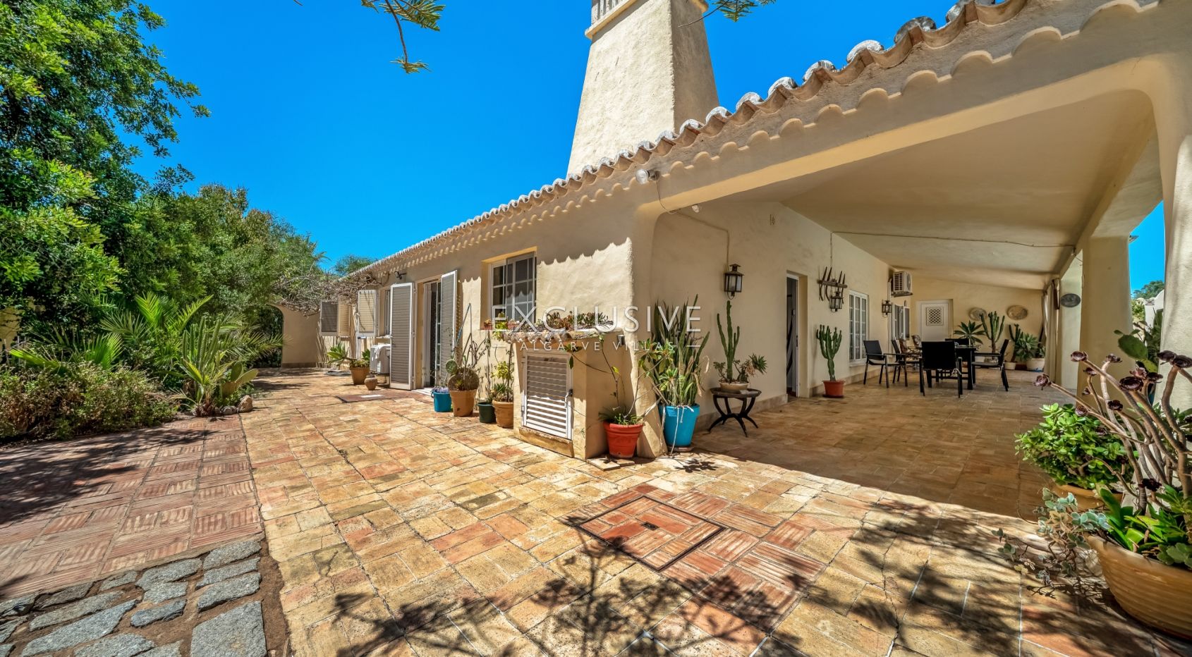 Charming Quinta, Pool, Sea Views & Fruit Orchards, Carvoeiro
