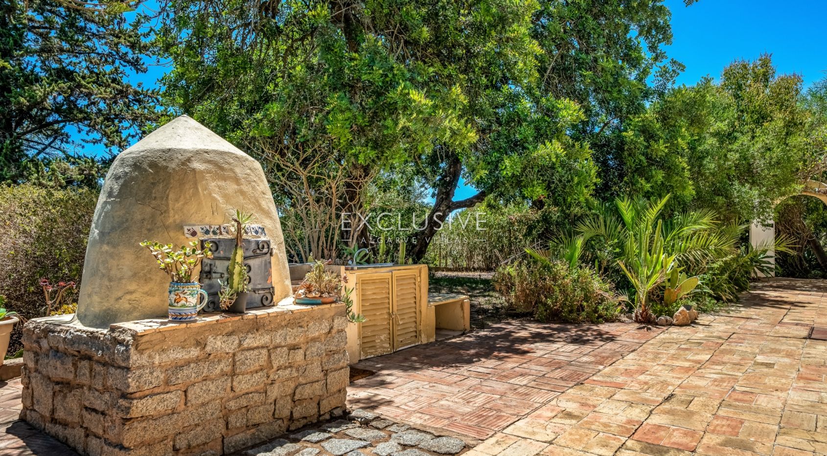 Charming Quinta, Pool, Sea Views & Fruit Orchards, Carvoeiro