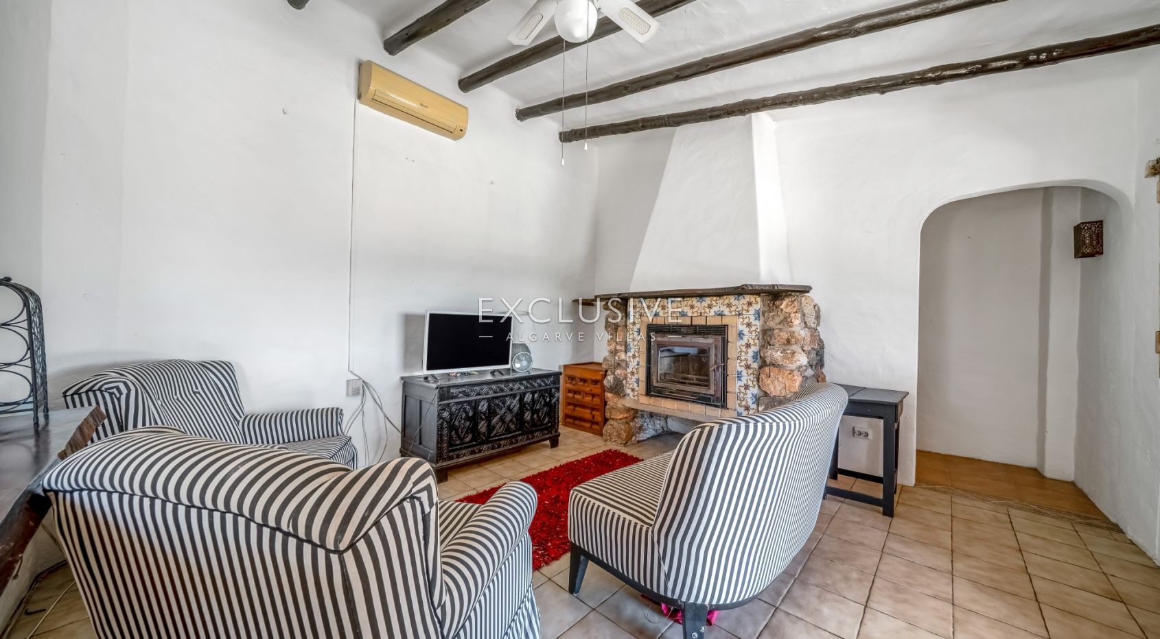 Charming Quinta, Pool, Sea Views & Fruit Orchards, Carvoeiro