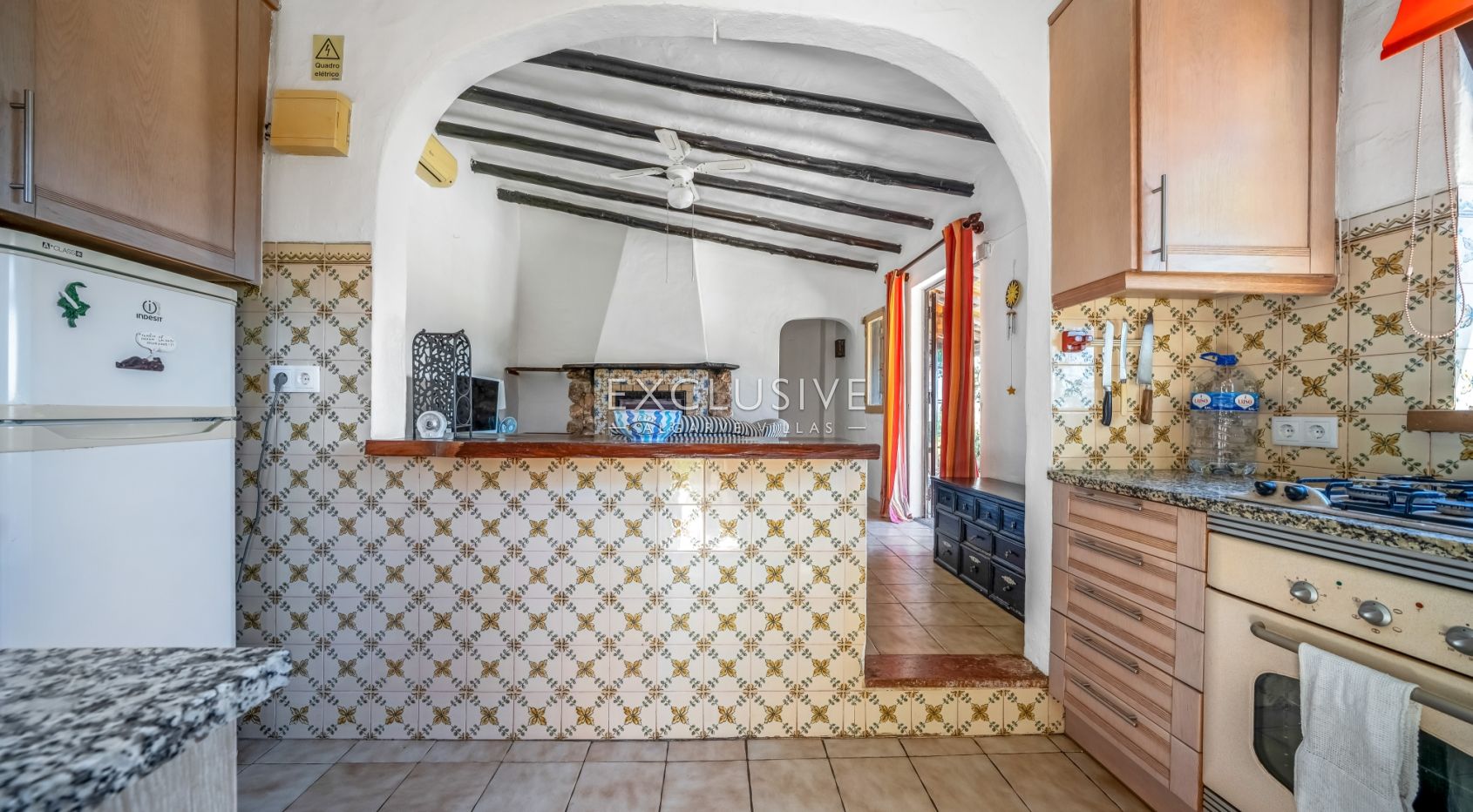 Charming Quinta, Pool, Sea Views & Fruit Orchards, Carvoeiro