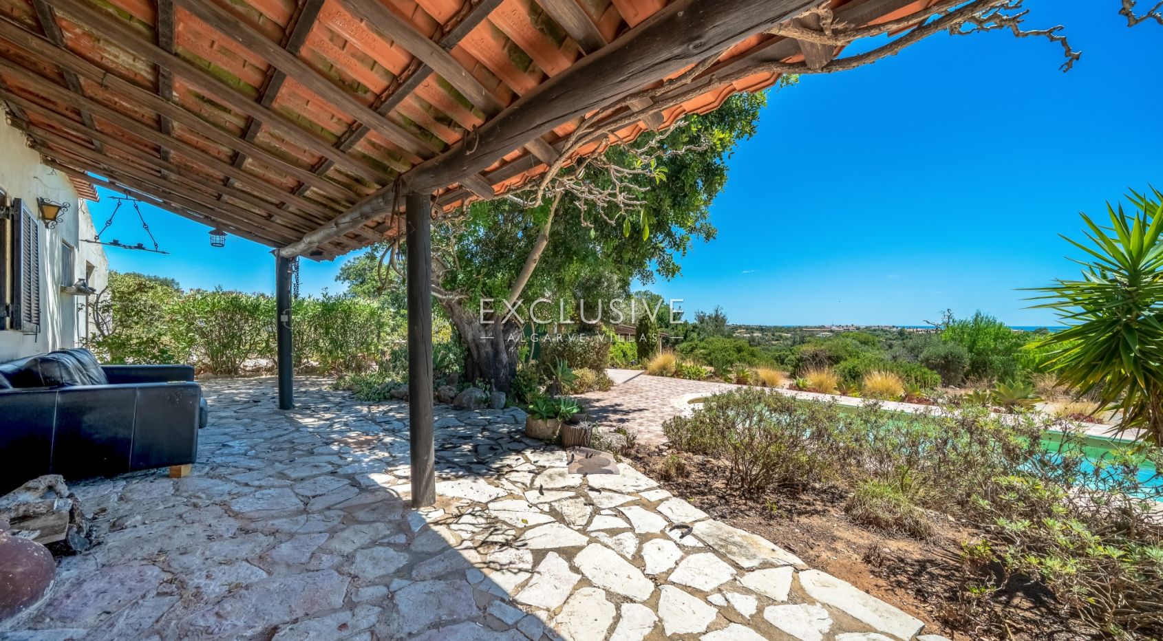 Charming Quinta, Pool, Sea Views & Fruit Orchards, Carvoeiro