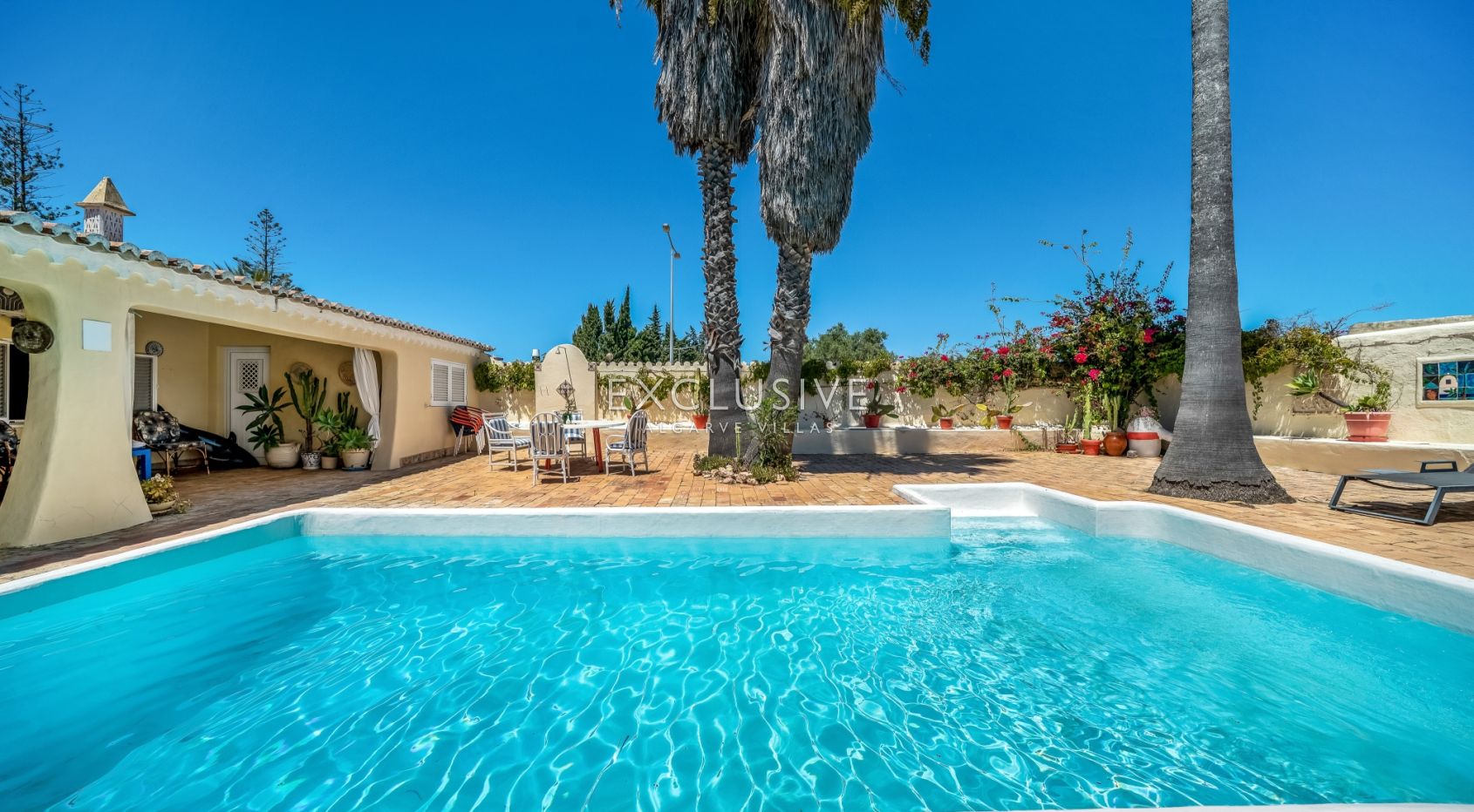 Charming Quinta, Pool, Sea Views & Fruit Orchards, Carvoeiro