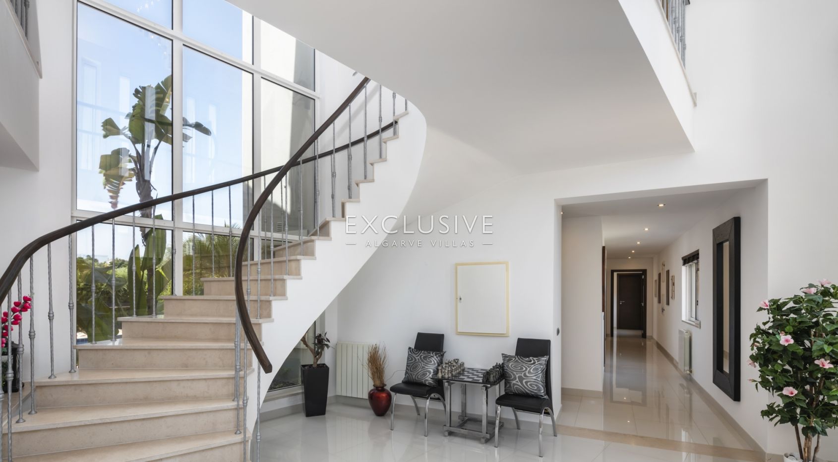 Golf front villa 5 bedrooms Golf Resort in Carvoeiro on double plot with private pool