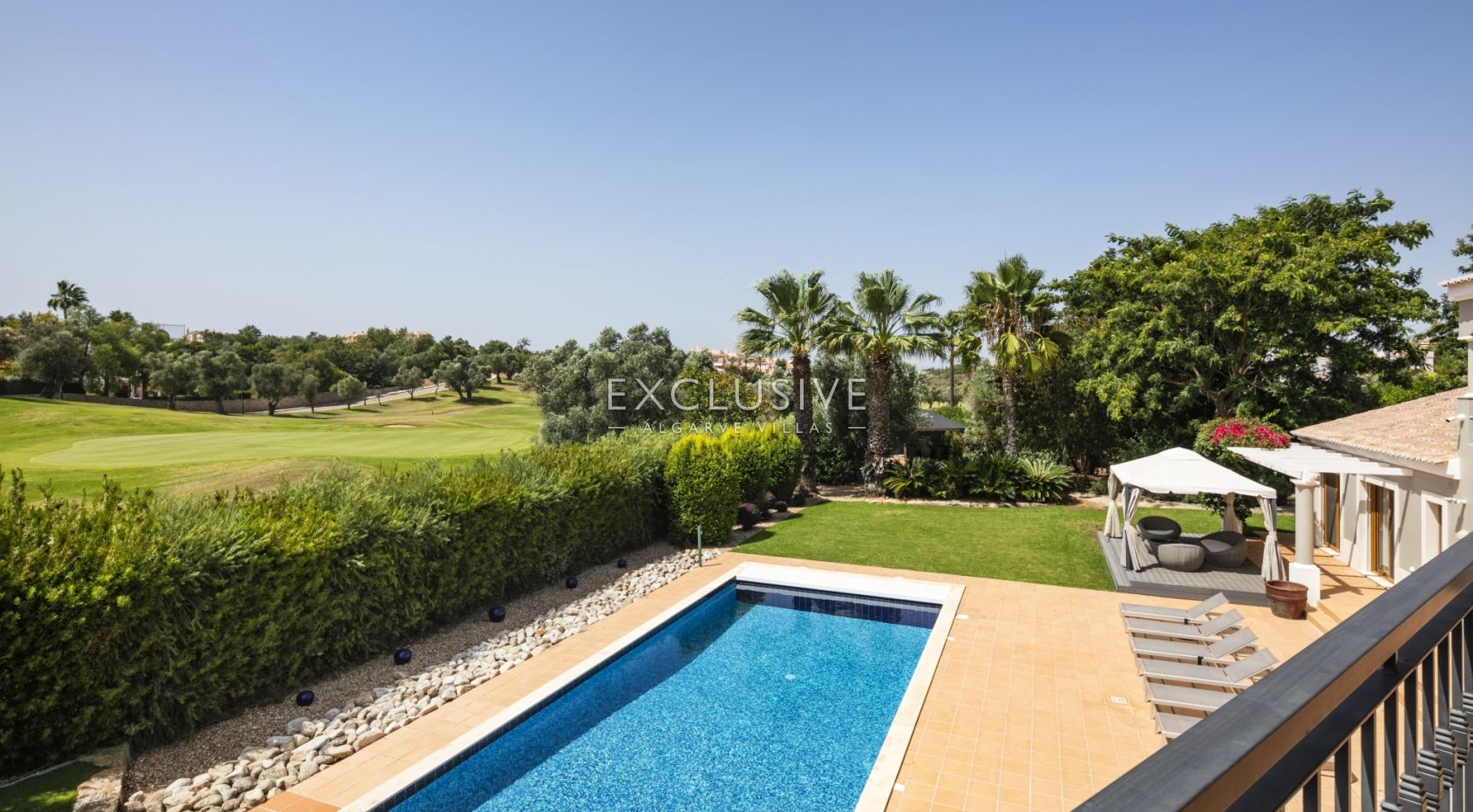 Golf front villa 5 bedrooms Golf Resort in Carvoeiro on double plot with private pool