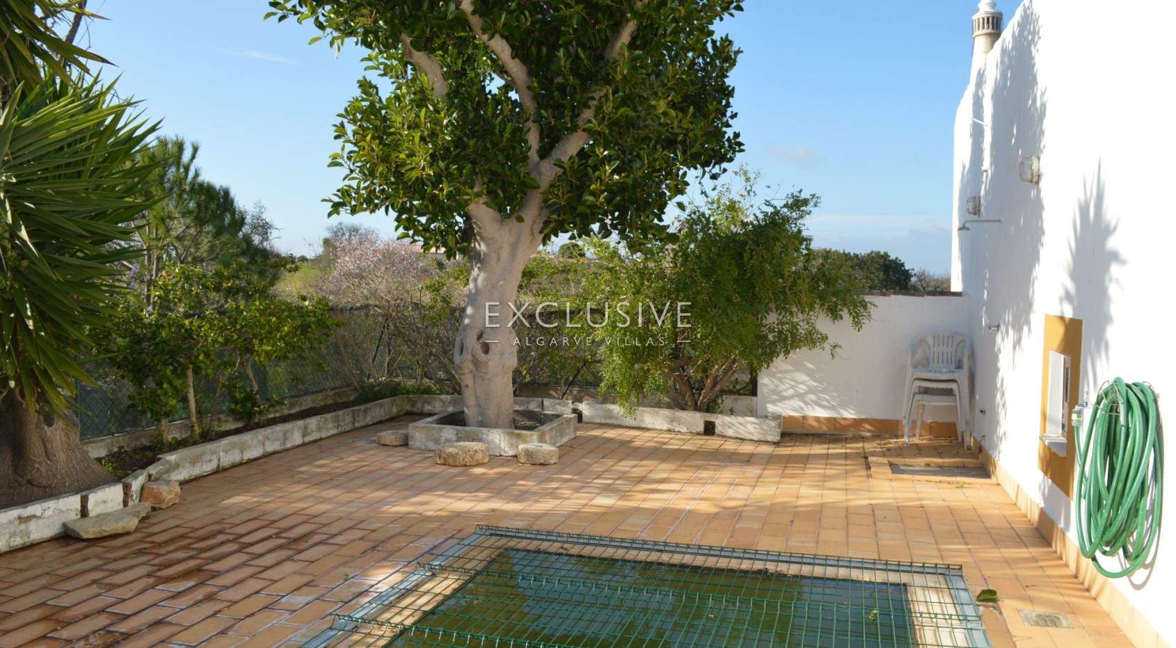 Stunning views plot by the golf course in Boavista - Lagos