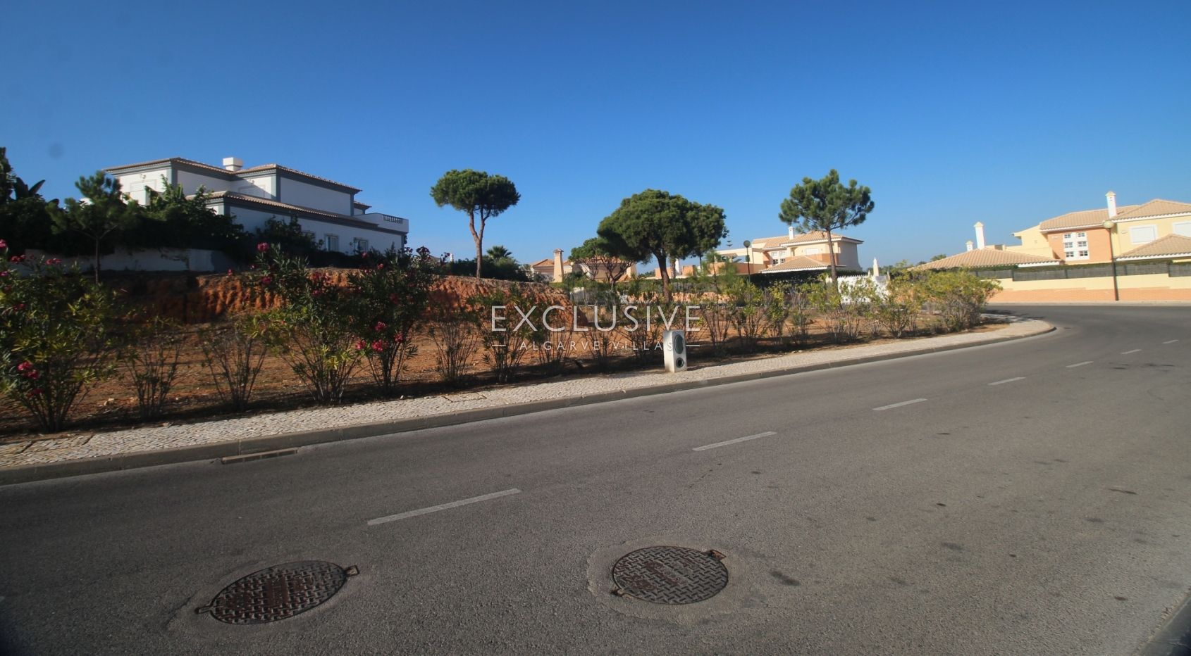 Plot in urbanization near Quinta do Lago