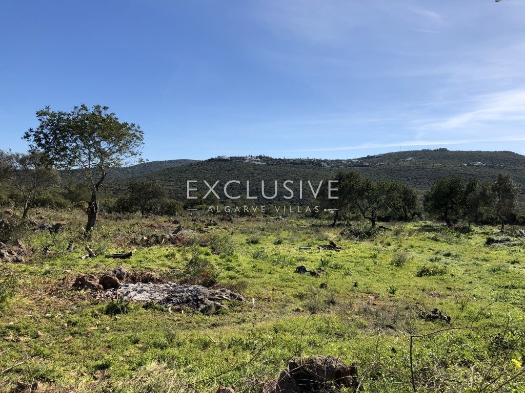 Large plot for construction in Loule near amenities