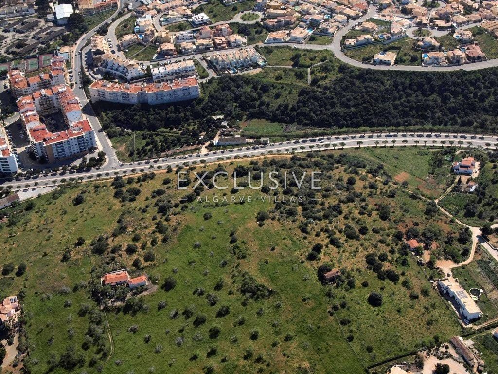 Plots for developing apartments in central Lagos