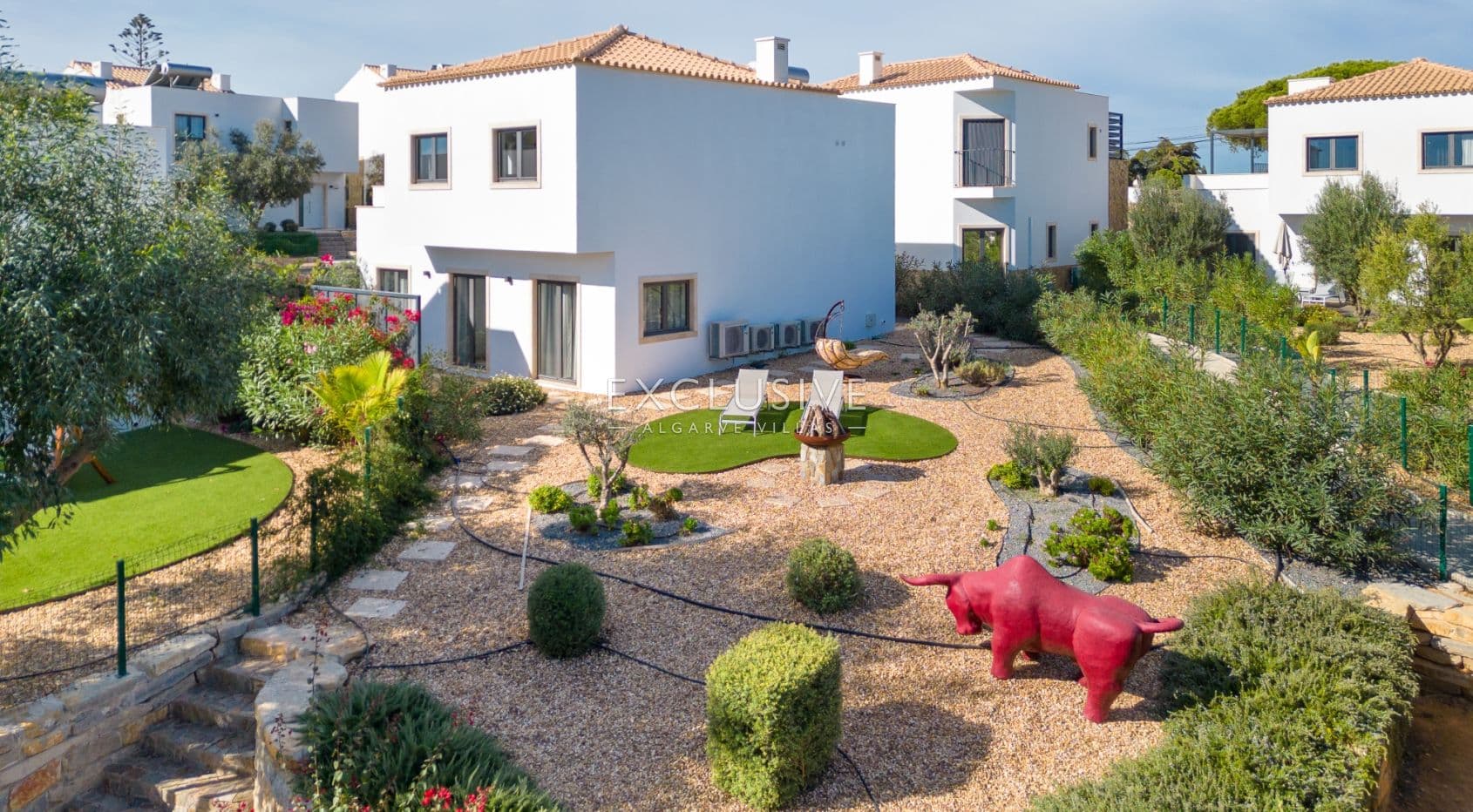 Luxury holiday villas in closed condominium near Carvoeiro beach-1