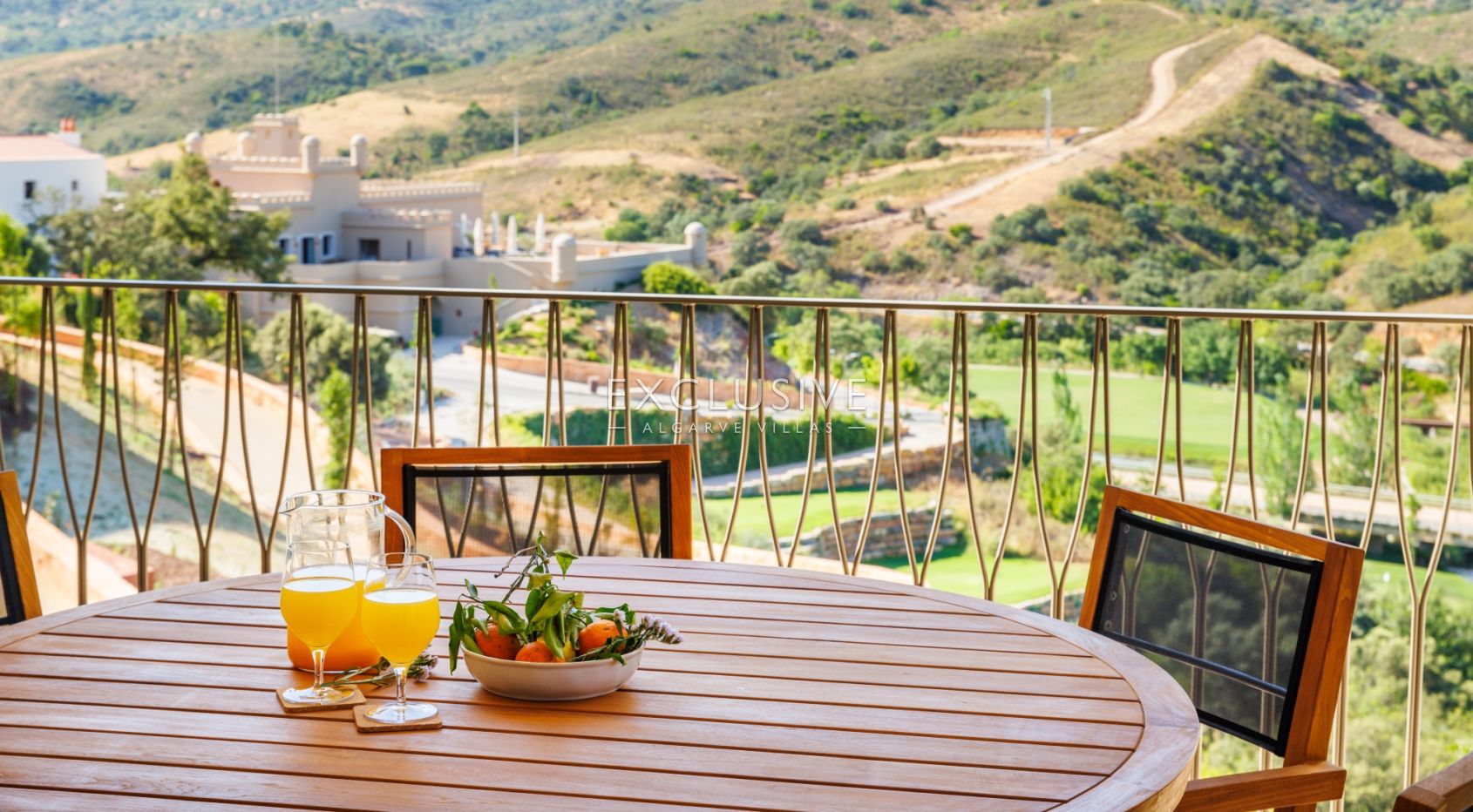 Luxury Serviced 2 bedroom Golf Apartments Loule, Algarve
