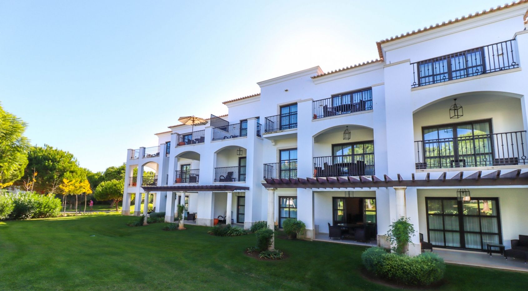 Charming 3 bedroom apartment in one of the most well known resorts in the Algarve