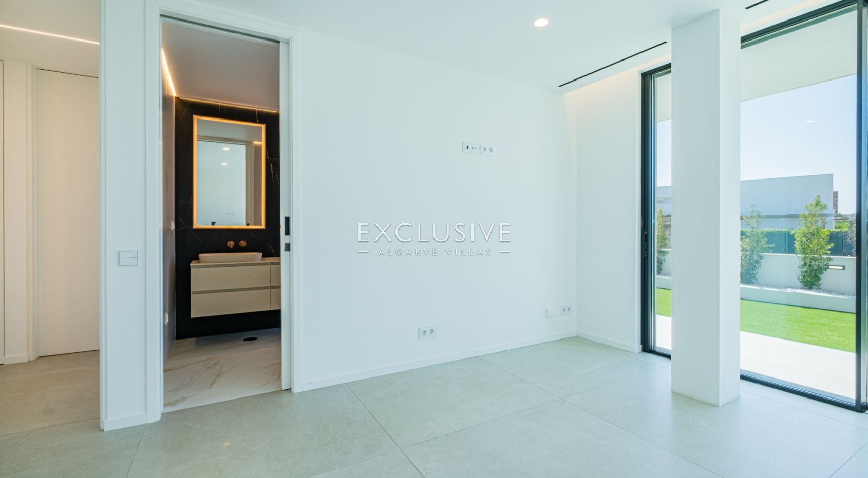 Modern Villa near Gale beach and Salgados Golf Algarve