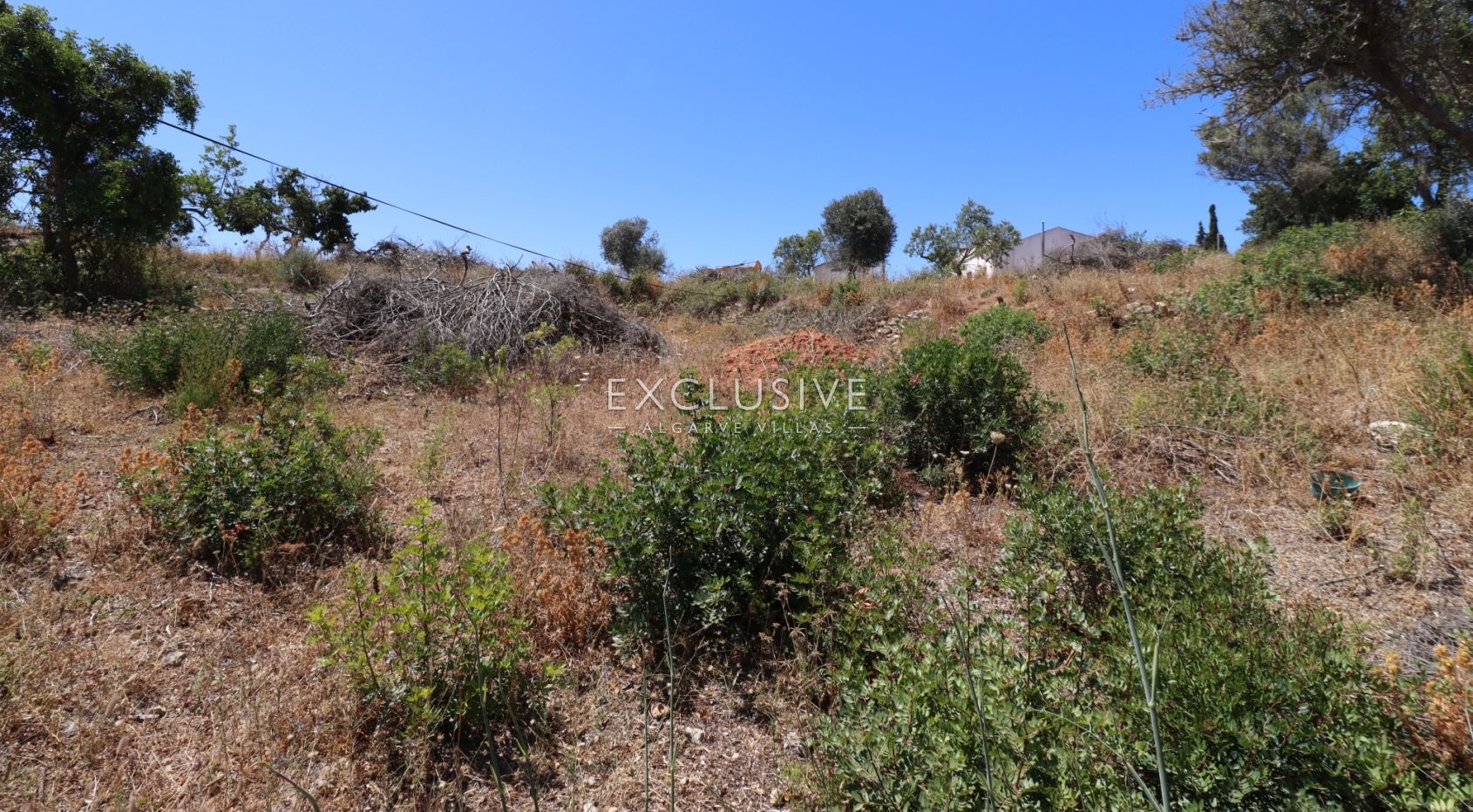 Urban plot for construction of villa near Presa da Moura, Carvoeiro
