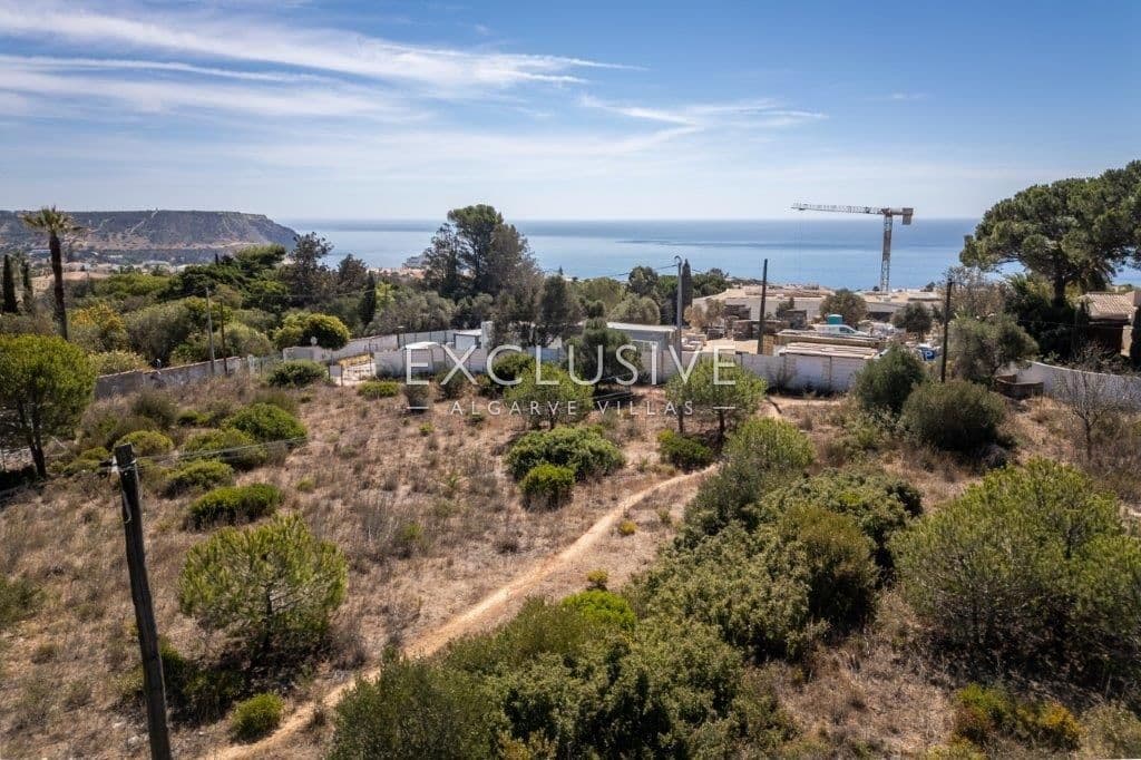 Building plots with sea views and aproved projects in Praia da Luz, Algarve-1