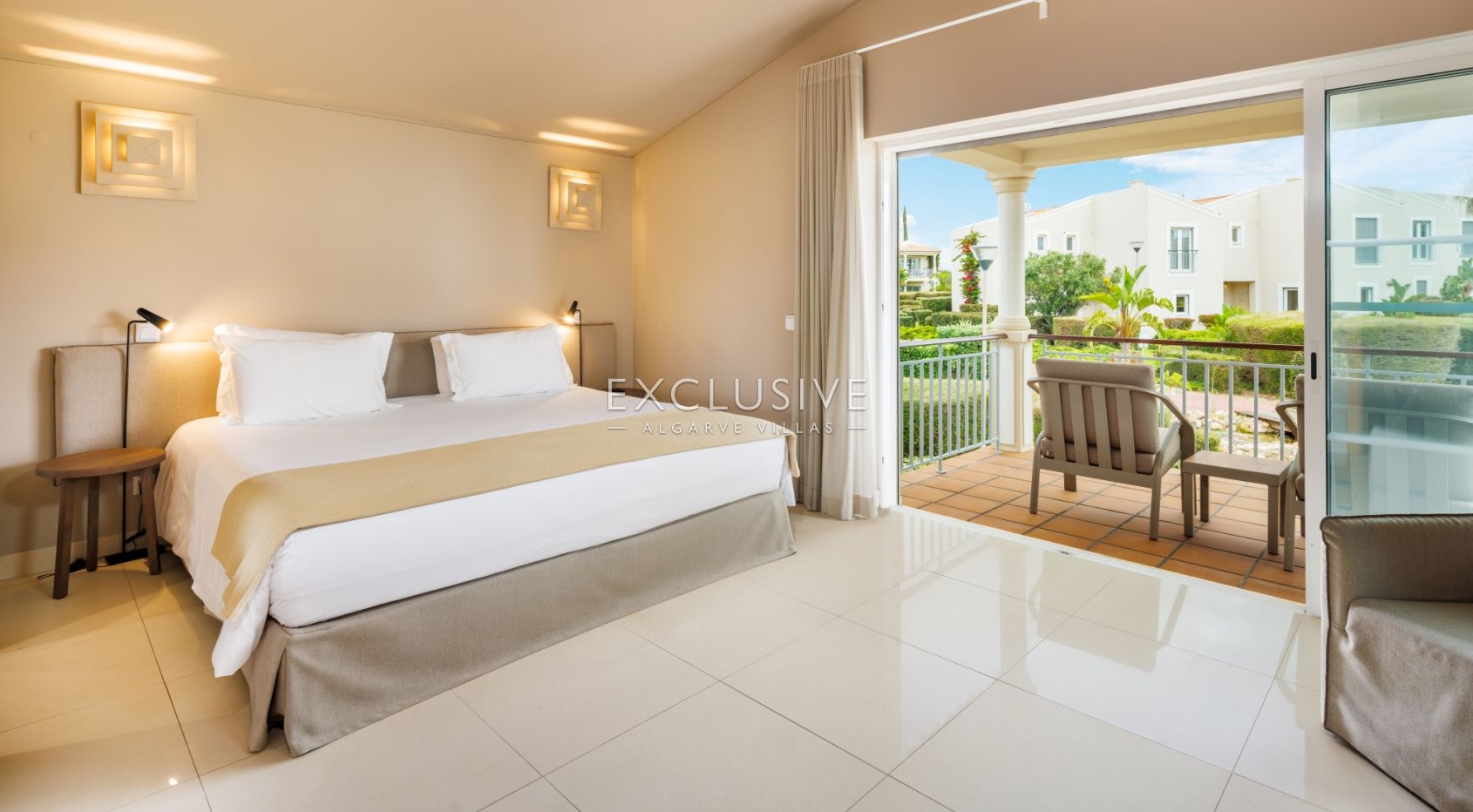 Impressively spacious townhouses, luxury resort, Carvoeiro, Algarve