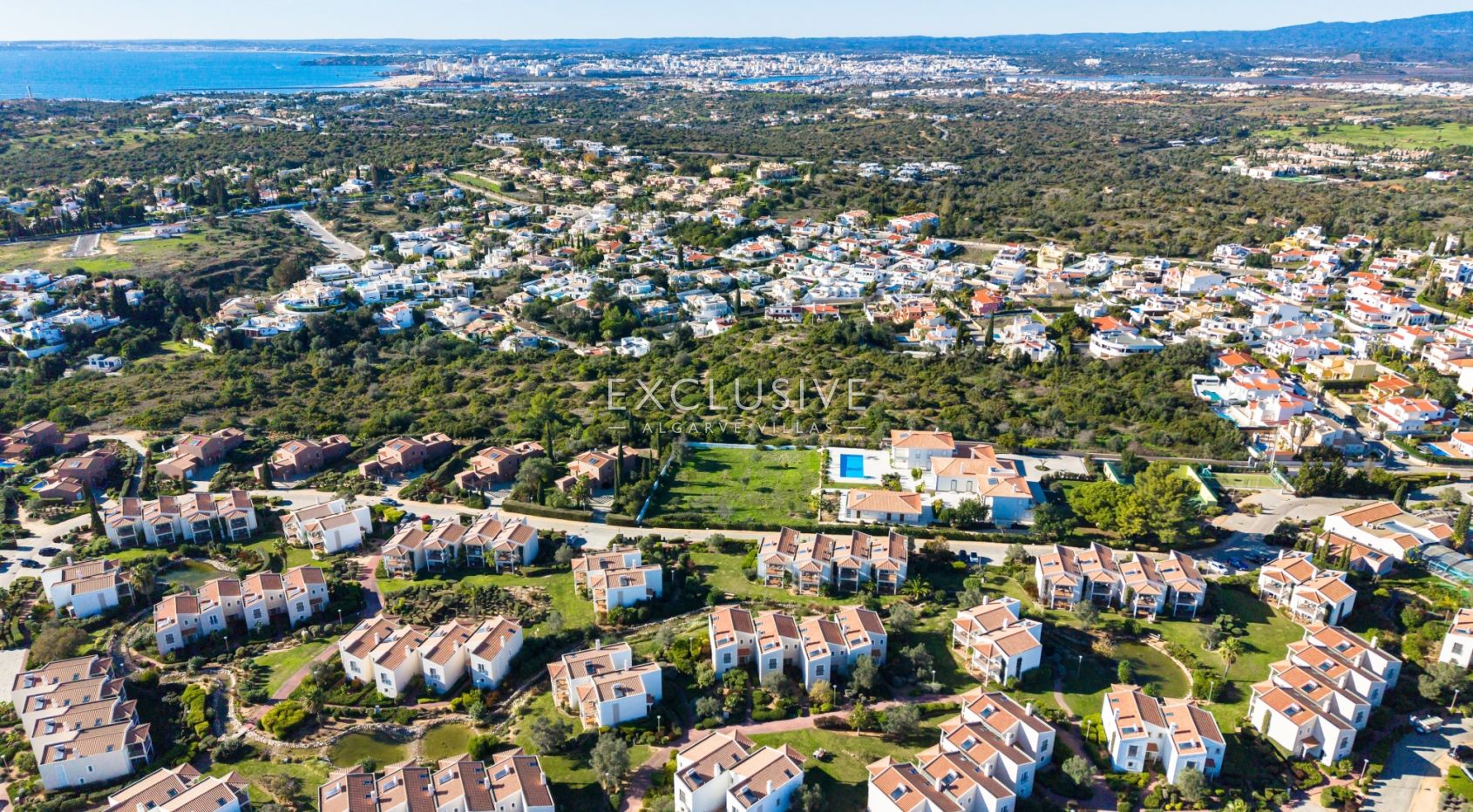 Impressively spacious townhouses, luxury resort, Carvoeiro, Algarve