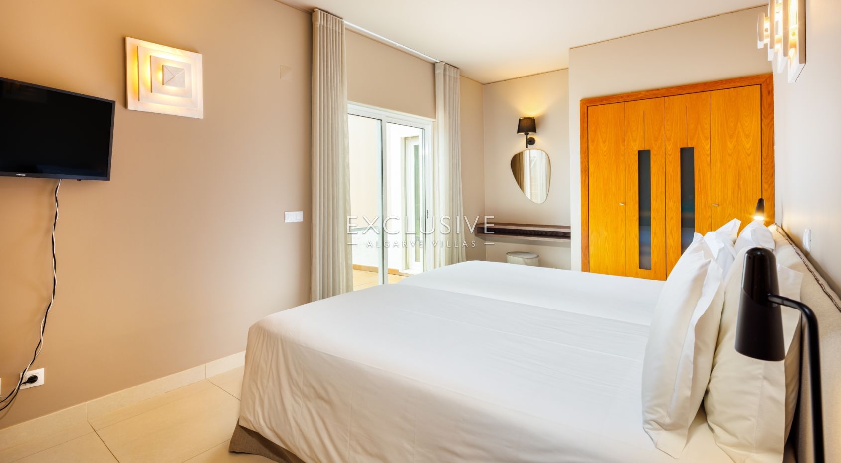 3-bedroom villas with private gardens and pools, luxury resort, Carvoeiro, Algarve