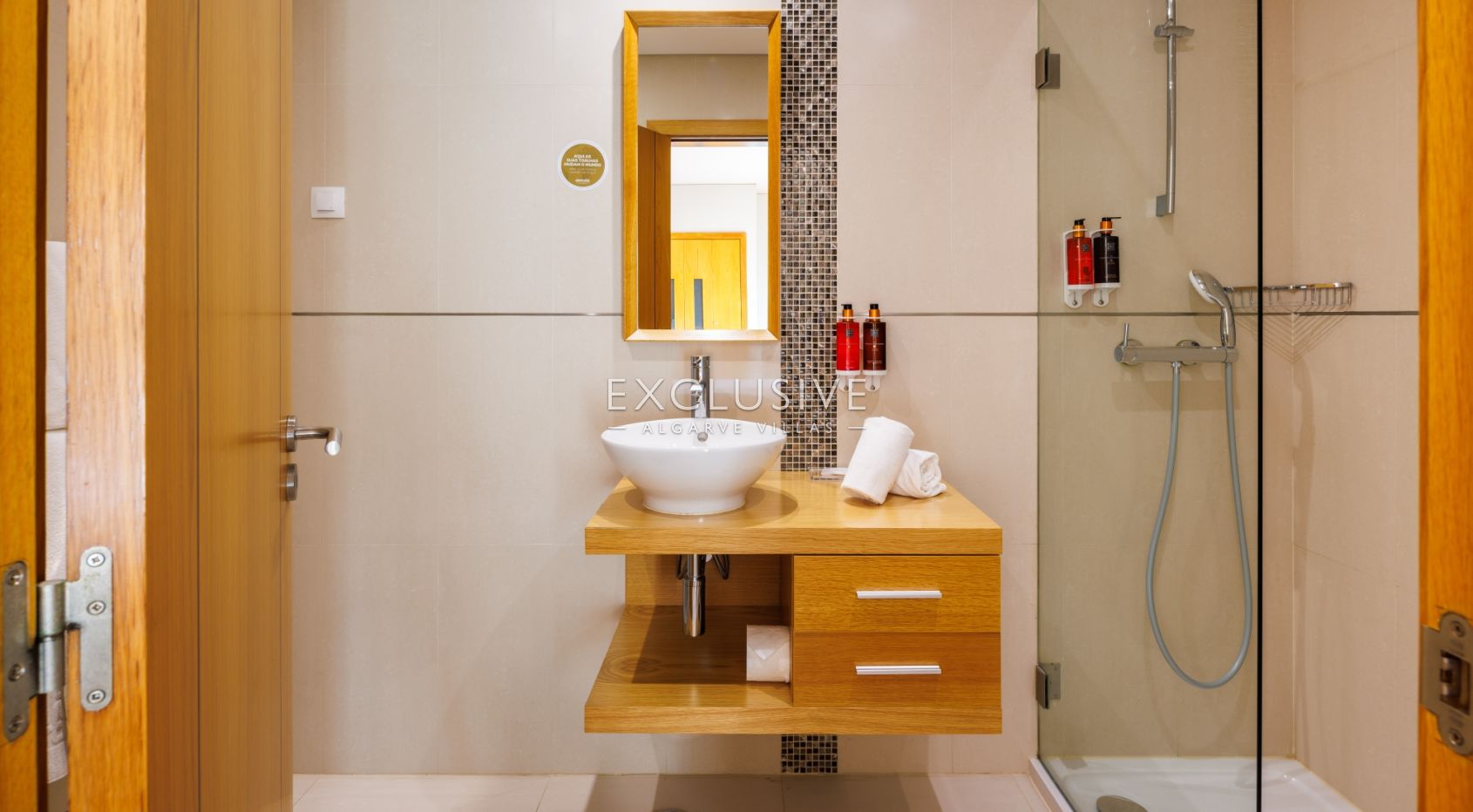 3-bedroom villas with private gardens and pools, luxury resort, Carvoeiro, Algarve