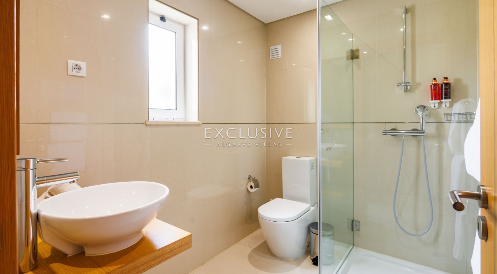 3-bedroom villas with private gardens and pools, luxury resort, Carvoeiro, Algarve