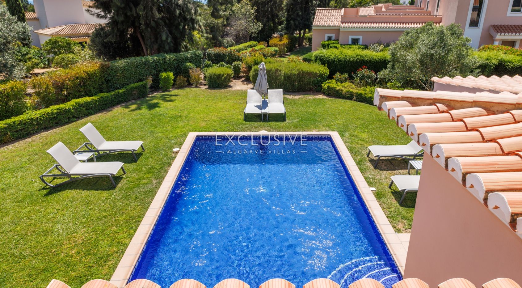 3-bedroom villas with private gardens and pools, luxury resort, Carvoeiro, Algarve