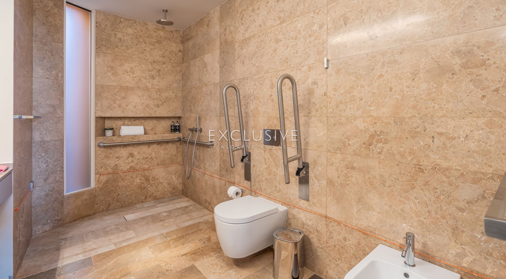 Resale, buy luxury property on Palmares golfcourse resort in Lagos