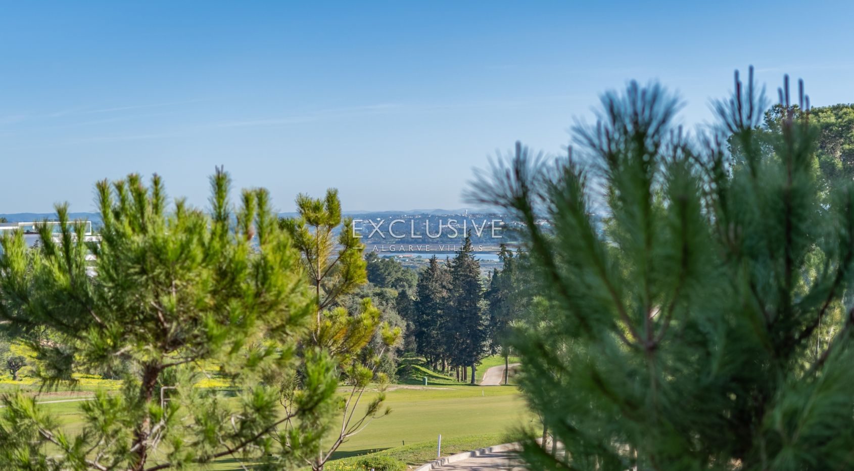 Resale, buy luxury property on Palmares golfcourse resort in Lagos