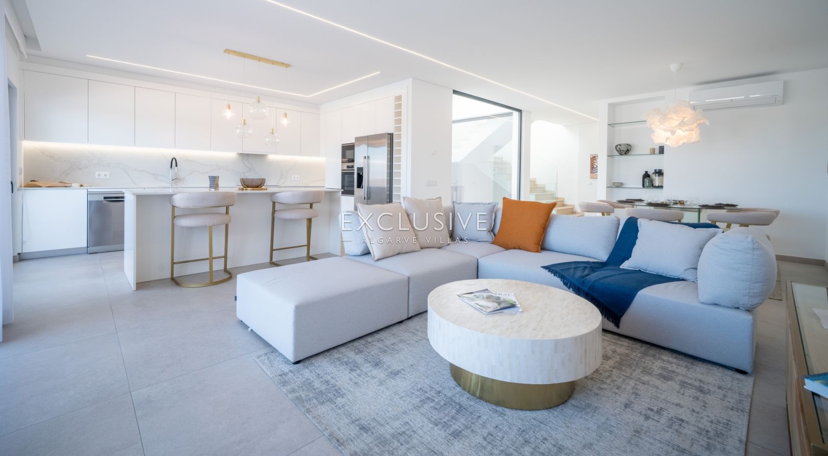 Buy a brand New Villa with Pool & Private Garden in Almancil, Central Algarve