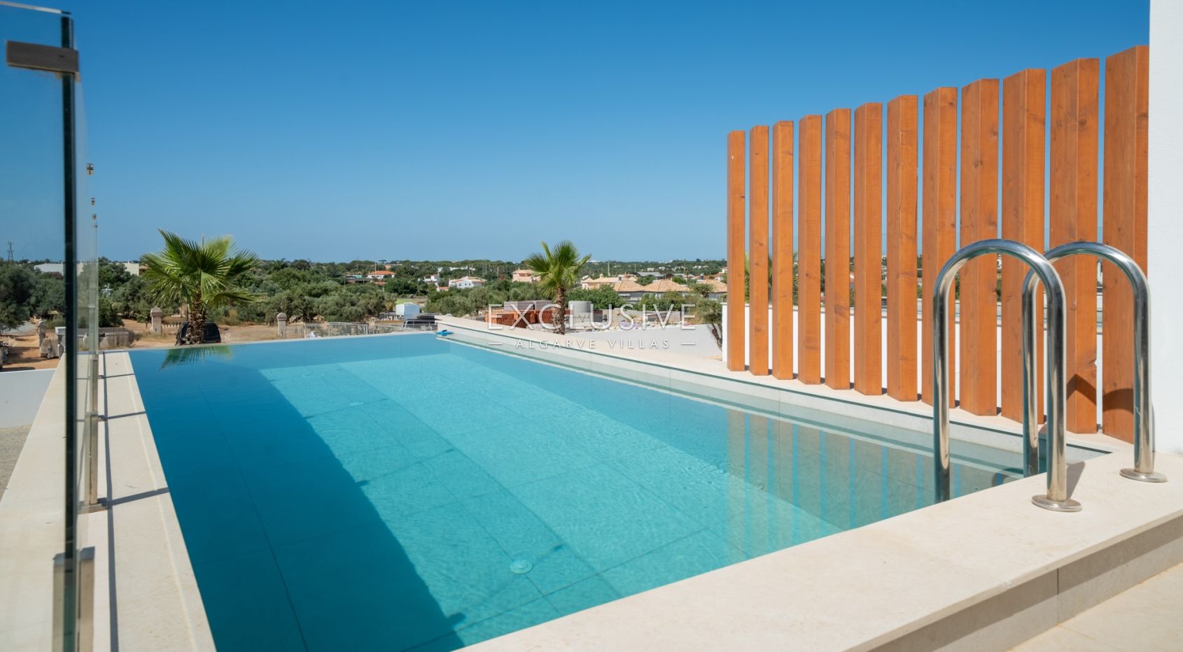 Buy a brand New Villa with Pool & Private Garden in Almancil, Central Algarve