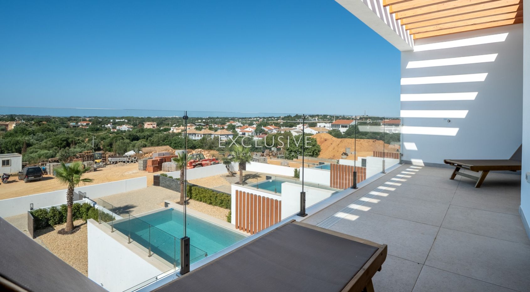 Buy a brand New Villa with Pool & Private Garden in Almancil, Central Algarve