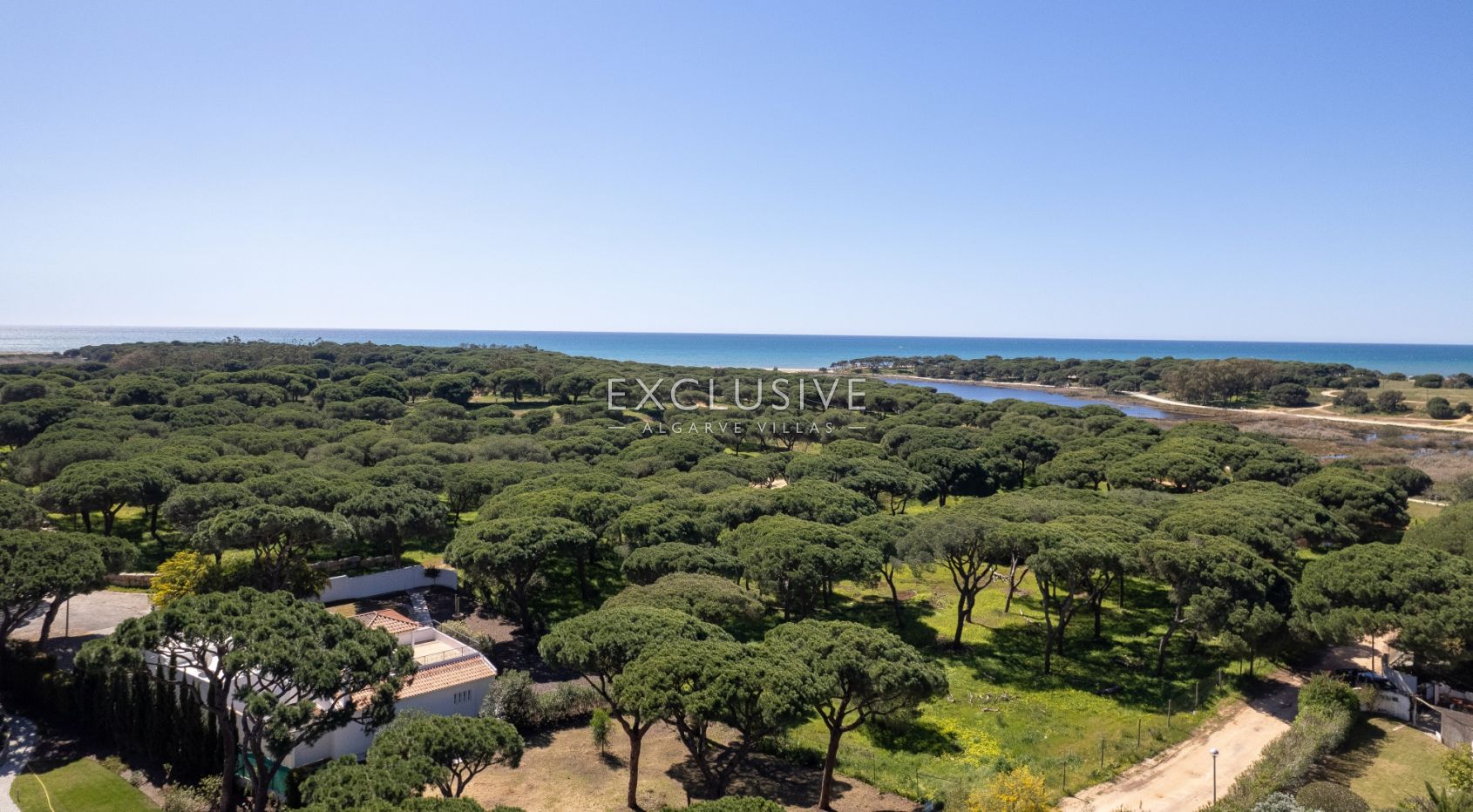Villa near the beach Quarteira, Golden Triangle