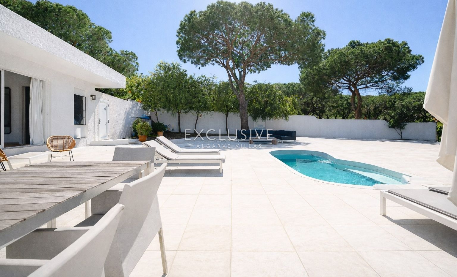 Villa near the beach Quarteira, Golden Triangle